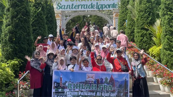 Momen Family Gathering: Kebersamaan keluarga besar di gerbang utama San Terra Del Ponte