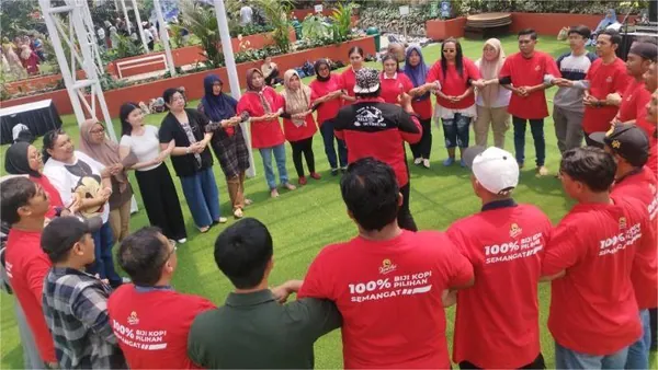 Suasana asri taman bunga San Terra yang cocok untuk lokasi family gathering