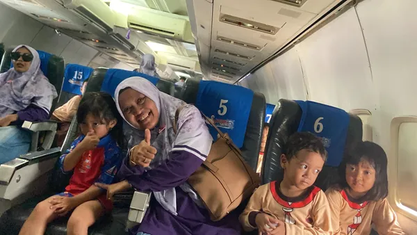 Edukasi kedirgantaraan: Siswa belajar langsung di dalam kabin pesawat Boeing 737 Saygon