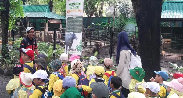 Edukasi konservasi gajah sumatera bagi siswa sekolah di KBS