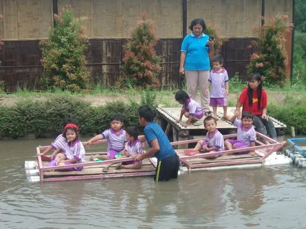 Edukasi pertanian modern: Praktik langsung menanam dan merawat tanaman organik
