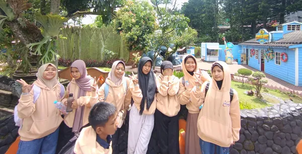 Eksplorasi zona tematik di Jatim Park 1 yang menggabungkan konsep bermain dan belajar