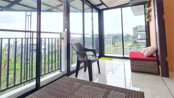 Area Bersantai Keluarga Villa Nila